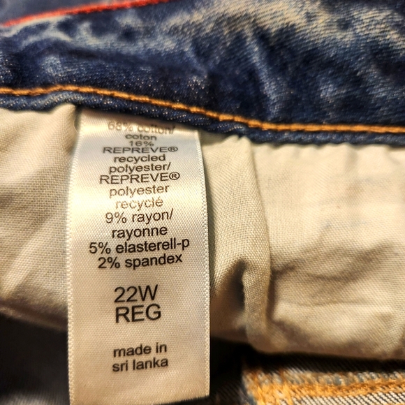 Maurices Edgely Bermuda Shorts Stretch Mid Rise 22W - Picture 7 of 7